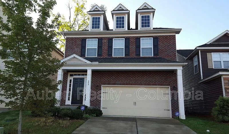 204 Ashmore Ln