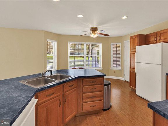 4th image of 632 Leininger Ave