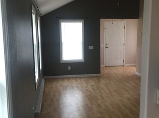 209 E Maple St, Rawlins, WY 82301