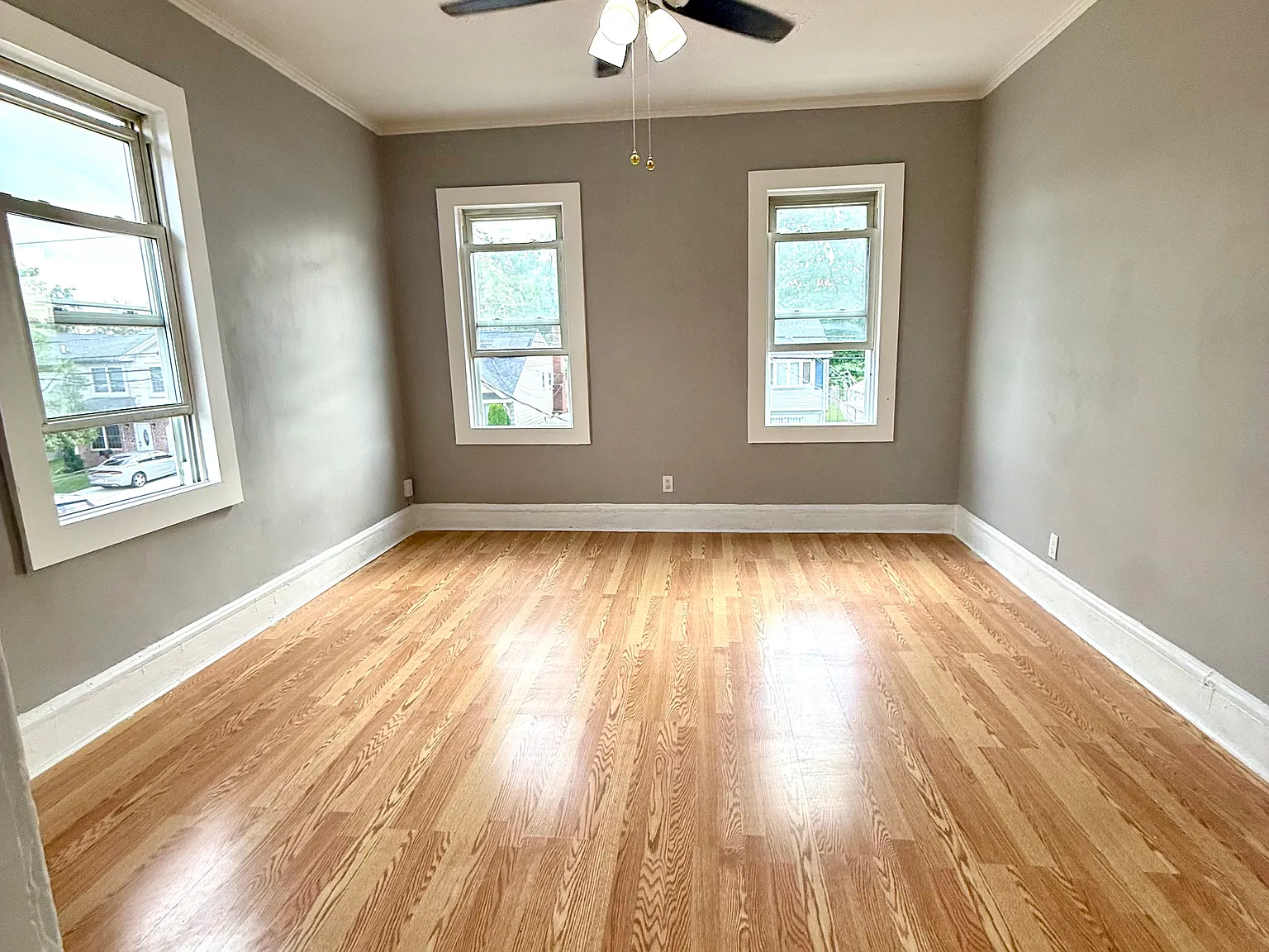 2 bed, $2,350 — Photo 4