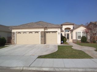 5802 W Chennault Ave, Fresno, CA 93722