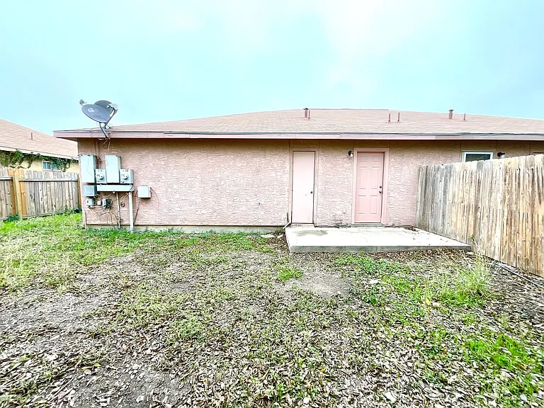 7560 Oak Chase — Photo 27