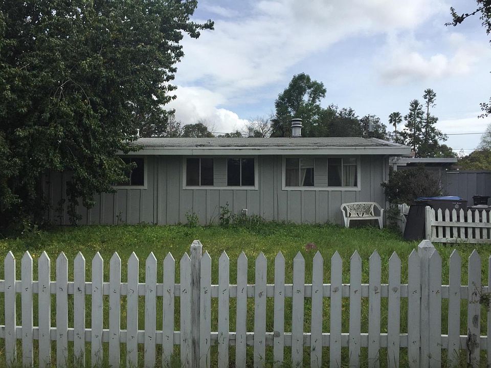 1st image of 13494 Holiday Dr