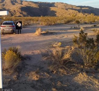 11 Canyon View Rd, Apple Valley, CA, 92308