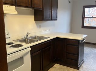 1770 State Road 46 W #1, Nashville, IN 47448