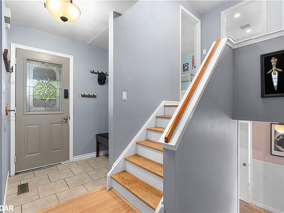 3rd image of 53 Christie Cres