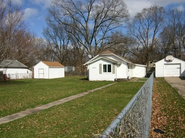 2934 Cannon St, Rockford, IL 61109