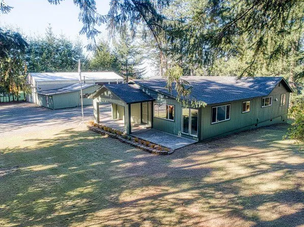 18116 Rainbow Rock Rd, Brookings, OR 97415