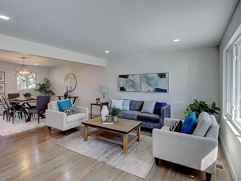 6102 W 62nd Ave — Photo 2
