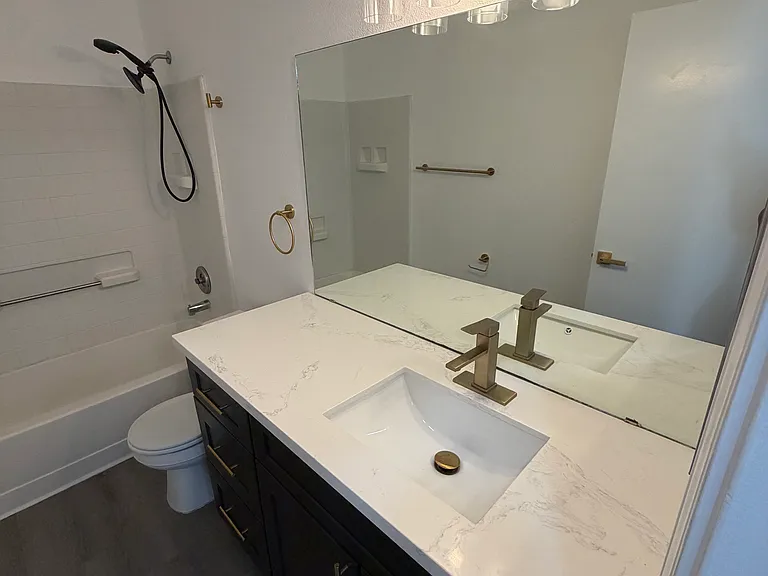 10652 Neptune St NW — Photo 17