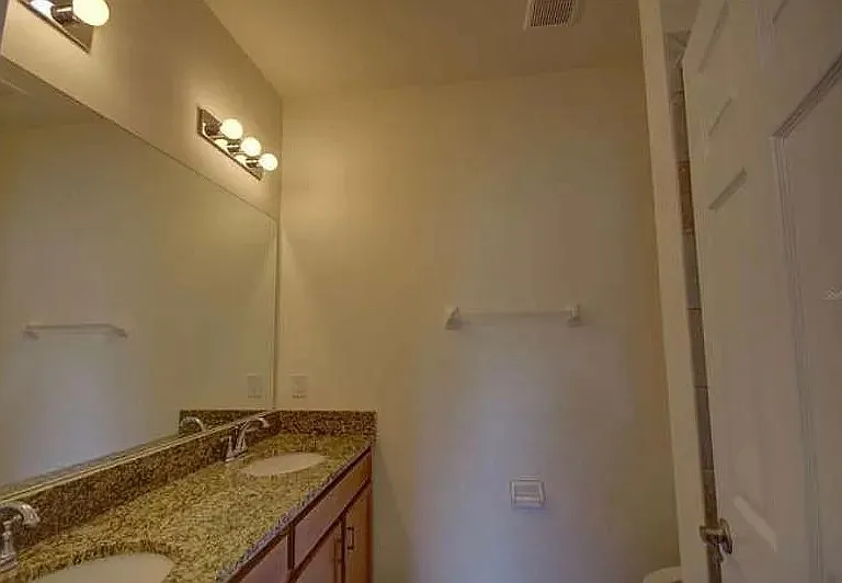 1076 Navigator Rd — Photo 9