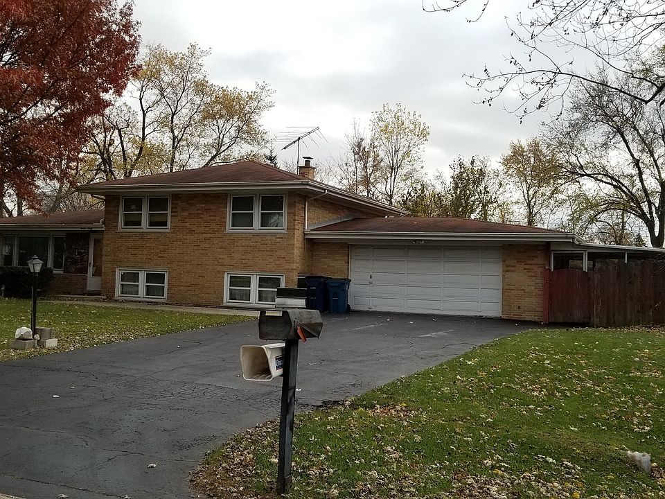 1st image of 1260 Spruce Ave