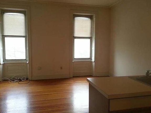 2nd image of 2212 Fairmount Ave APT 2A