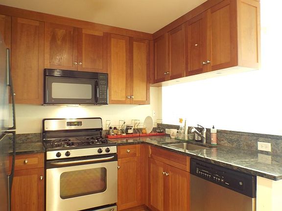 4th image of 214 Saint Paul St #206
