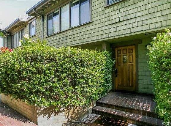 3rd image of 241 S Catalina Ave APT 5