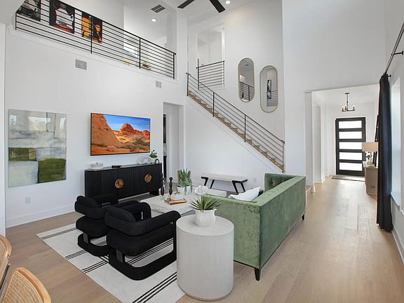 The Esperanza Family Room