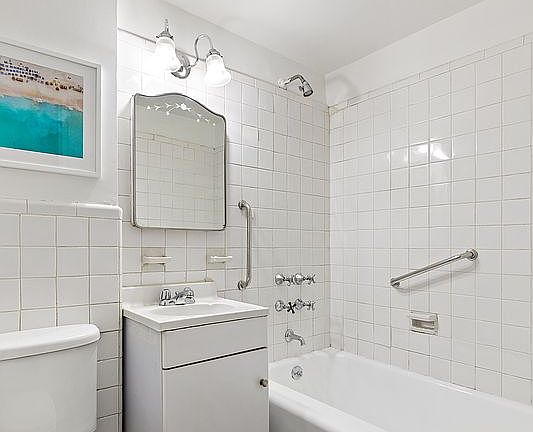 5th image of 57 Montague St APT 2E