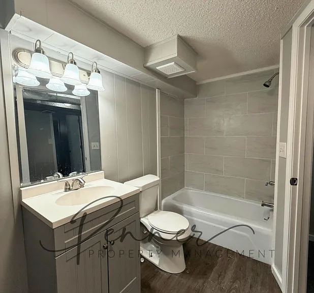 11606 Ivanhoe Ct — Photo 10