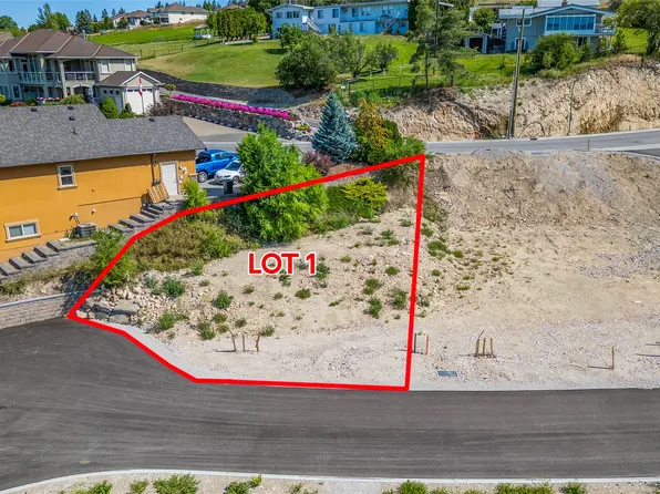 1120 Hume Ave, Kelowna, BC V1P 1P2