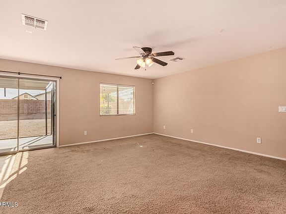 3rd image of 1585 E JEANNE Lane