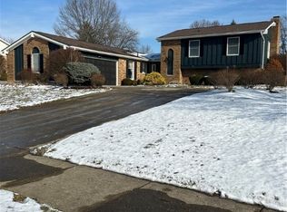 2824 Balsam Dr, Springfield, OH 45503