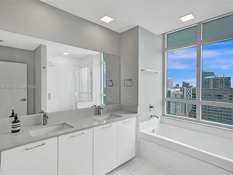 950 Brickell Bay Dr #4610 — Photo 14