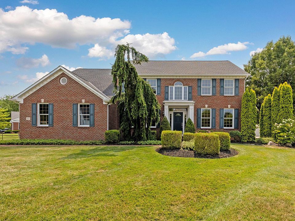 1st image of 2621 Northmont Dr