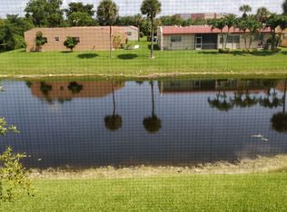 217 Lake Carol Dr, West Palm Beach, FL 33411