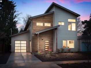 1754 NE Morgan St, Portland, OR