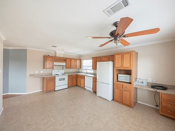 5th image of 16956 N Sunflower Ave