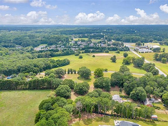 5th image of 2673 Harbins Rd #2