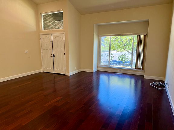 4th image of 44277 Arapaho Ave