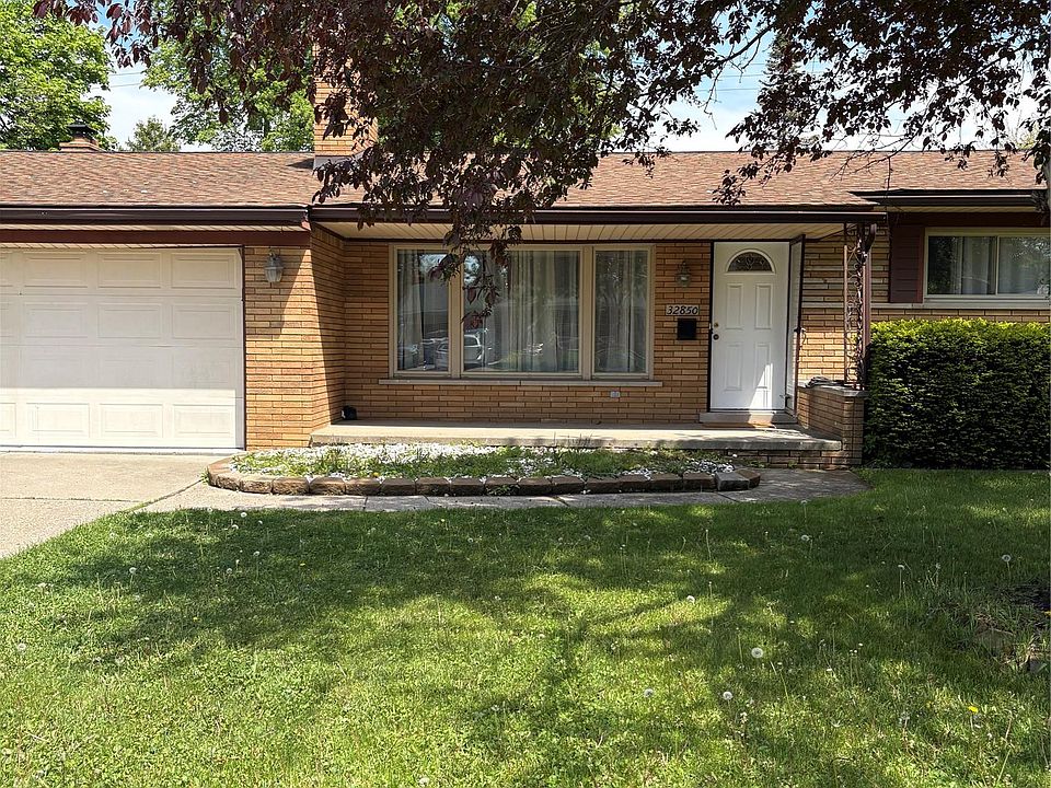 1st image of 32850 Winnie Ave