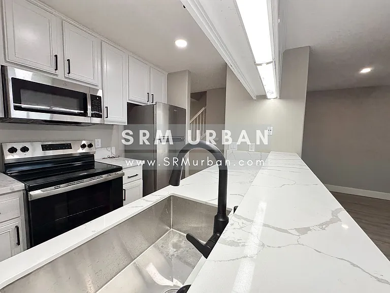 4102 Marlborough Ave #211 — Photo 5