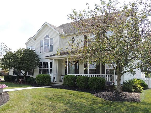 3rd image of 1296 Pearl Ct