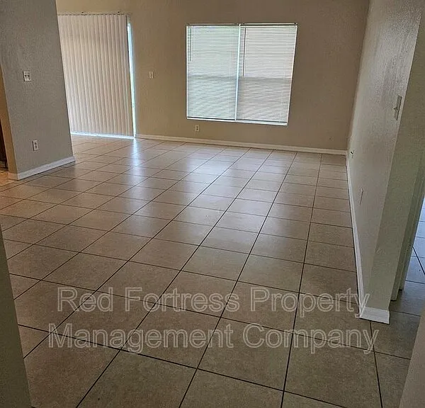 98 Milwaukee Blvd — Photo 5