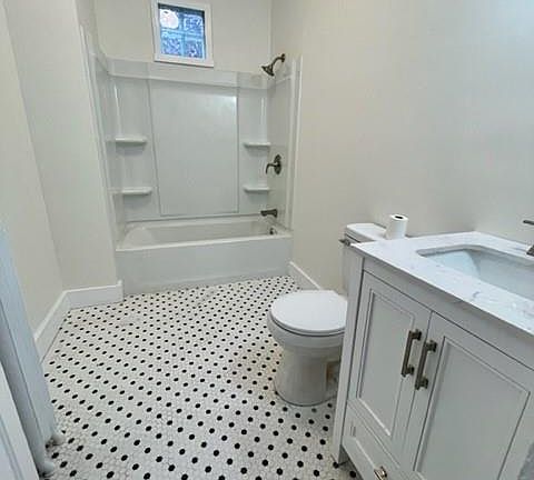 4th image of 725 Orange St #3