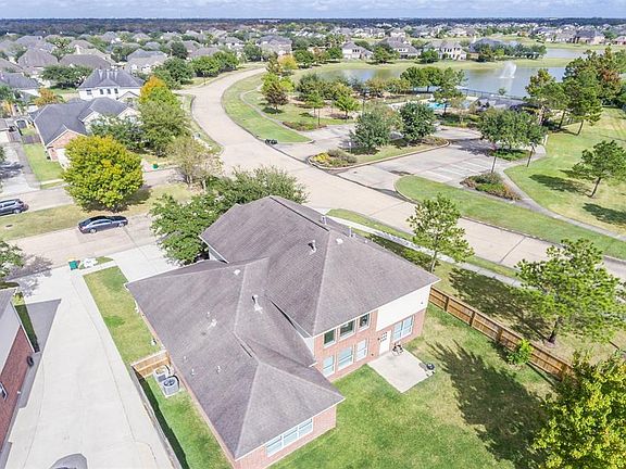 3rd image of 3402 Wellbrook Ct