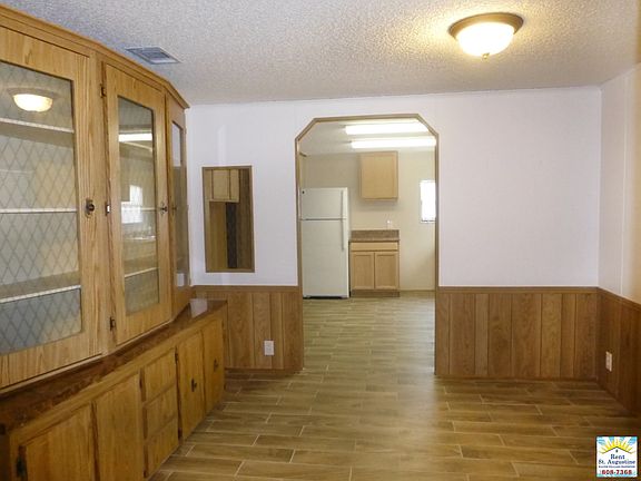 4th image of 680 Coral Reef Cir