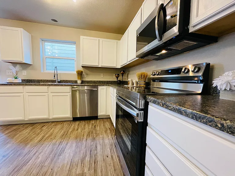 7721 Crestone Peak Trl — Photo 17