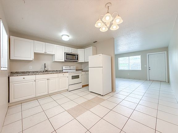 3rd image of 1264 Melaleuca Ave