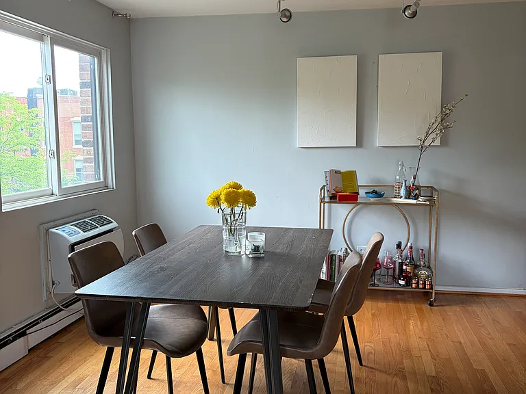 401 W Webster Ave #408 — Photo 4