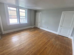 5 School St #5, Claremont, NH 03743