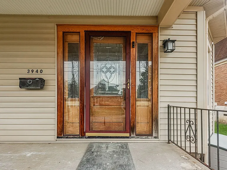 3940 Delmar Ave — Photo 1