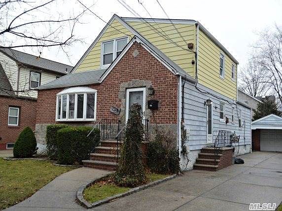 2nd image of 109 Emerson Ave