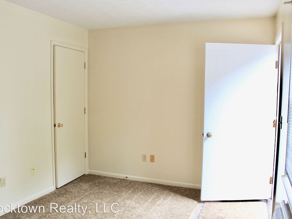 2nd image of 255 W Elizabeth St #B