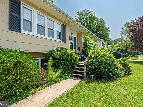 4th image of 48 Gill Dr