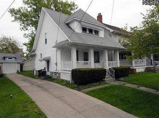 1521 Cordova Ave, Lakewood, OH 44107