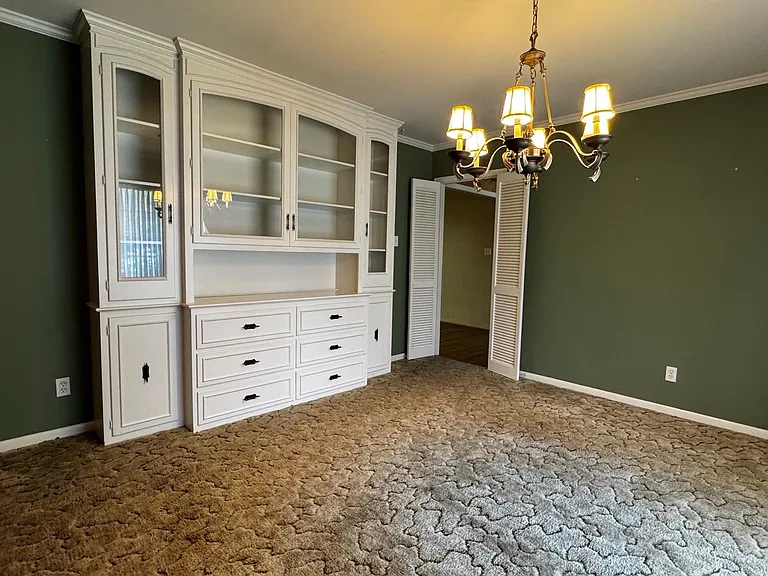 809 Atlow Dr — Photo 10