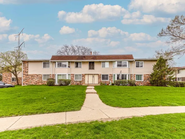 3100 Roberts Dr APT 5, Woodridge, IL 60517